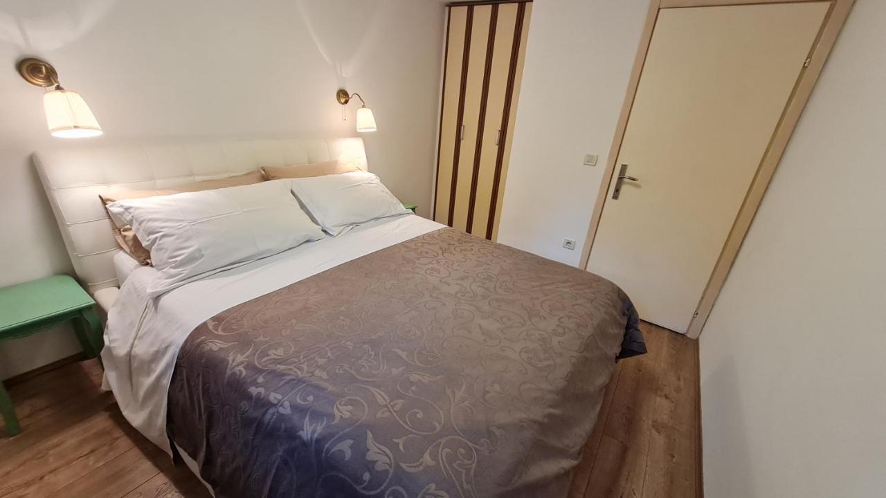 Apartments Boris Porec Bagian luar foto