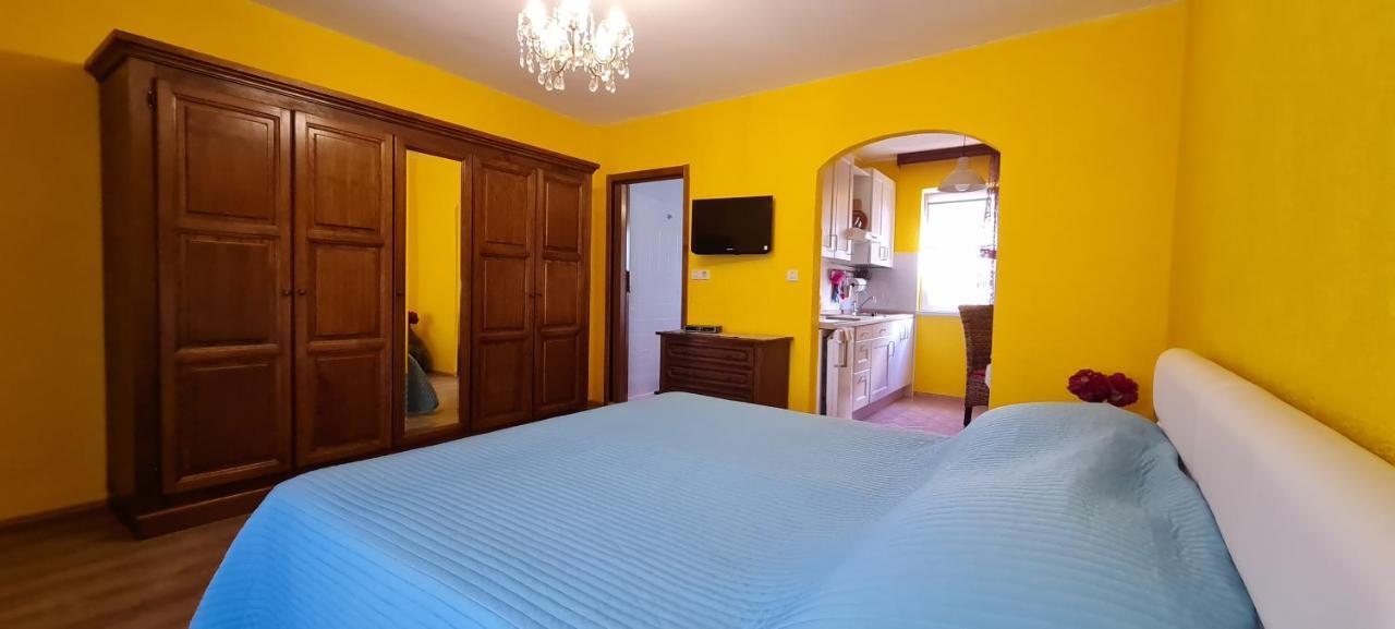 Apartments Boris Porec Bagian luar foto